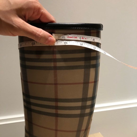 Burberry Women’s Brown Knee High Rain Boots Size 8 - Picture 3 of 8